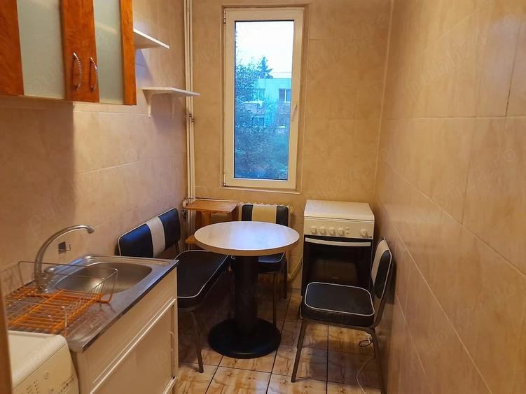 Garsonieră semidecomandată în Romană
