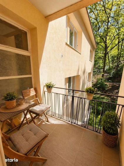Apartament cu 4 camere, mobilat în 22 Decembrie 1989