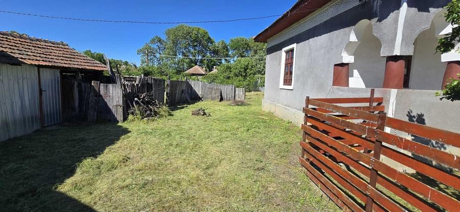 Casă cu 4 camere în Jiana