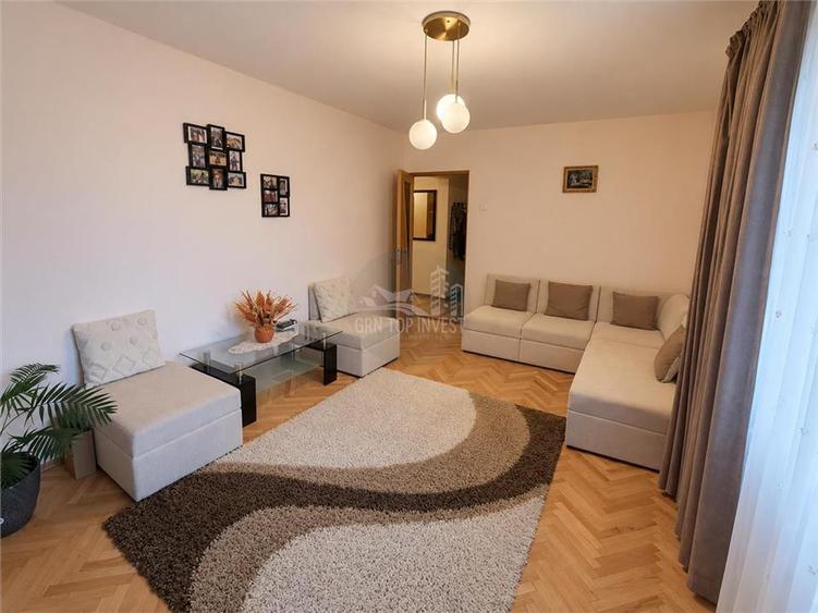 Apartament cu 2 camere decomandat în Valea Aurie