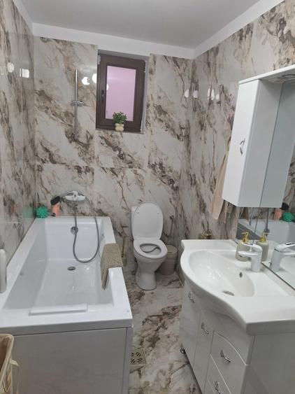 Casă cu 3 camere în Dumbrăvioara