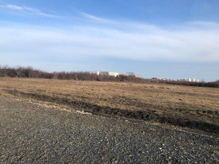 Teren de 906 mp, în Nord