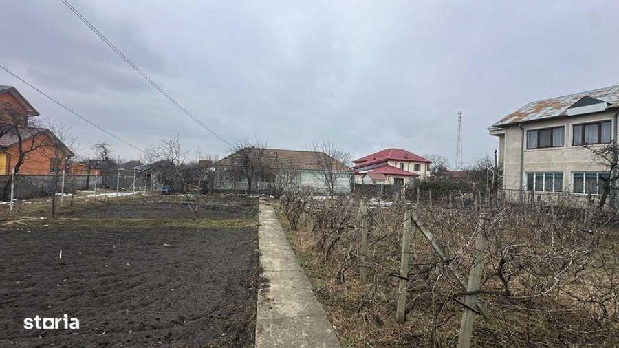 Teren de 745 mp, în Central