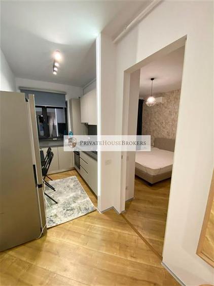 Apartament cu 2 camere semidecomandat, mobilat în Pipera