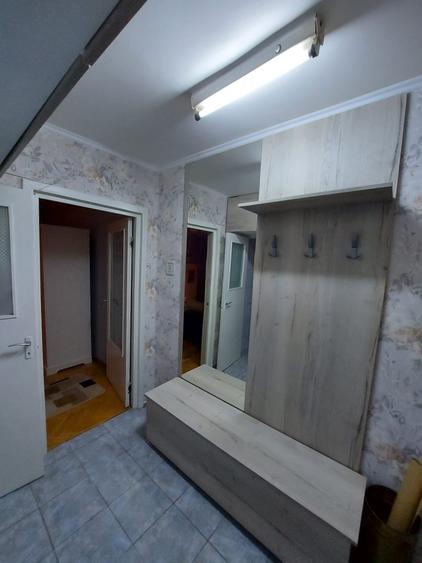 Apartament cu 2 camere semidecomandat, mobilat în Circumvalațiunii