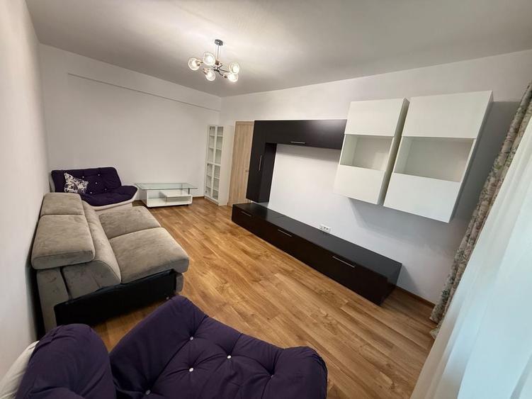 Apartament cu 2 camere decomandat în Ozana