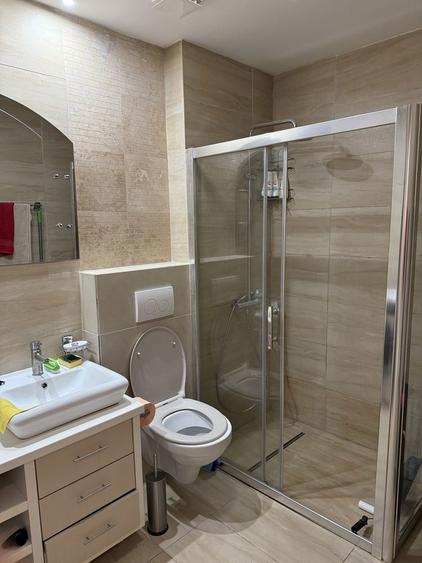 Apartament cu 2 camere decomandat în Crețuleasca