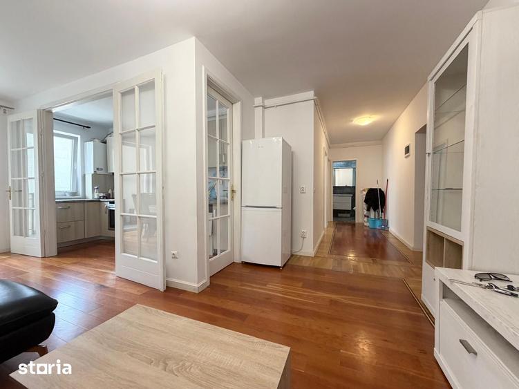 Apartament cu 3 camere în Lazaret