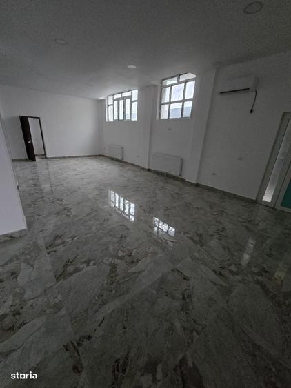Casă cu 4 camere în Ovidiu