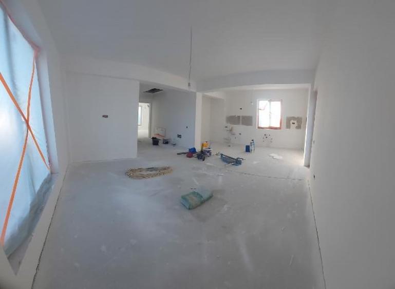 Casă cu 3 camere cu Teren 320 Mp în Vârteju