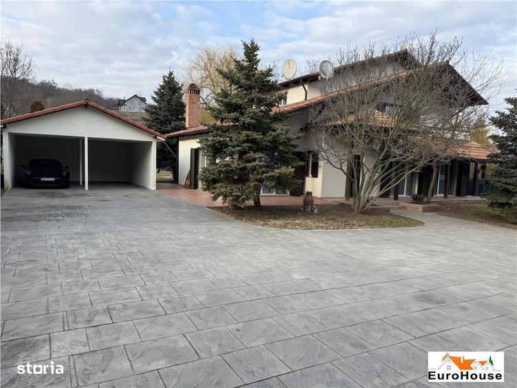 Casă cu 4 camere în Central