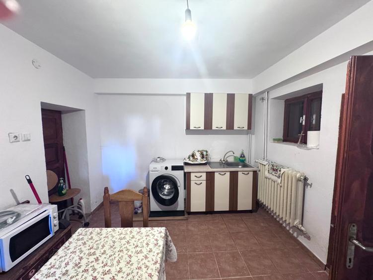 Garsonieră decomandată în Central