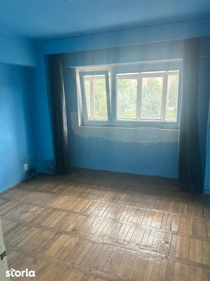 Apartament cu 3 camere în Traian