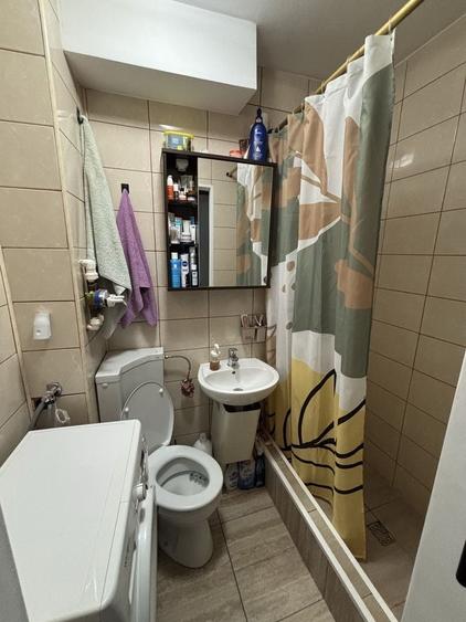 Apartament cu 2 camere semidecomandat în Gorjului