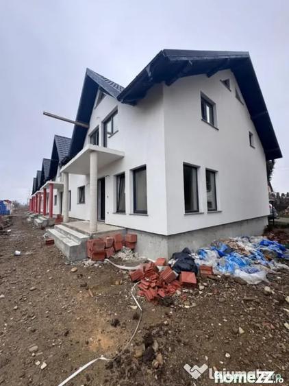 Casă cu 7 camere cu Teren 150 Mp în Rădăuți