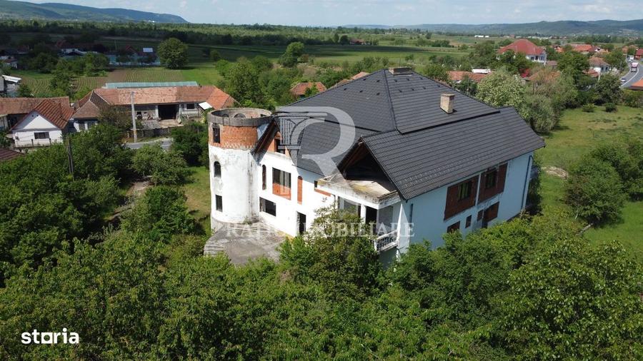 Casă cu 4 camere în Gheghie