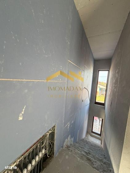 Casă cu 3 camere în Bazoș