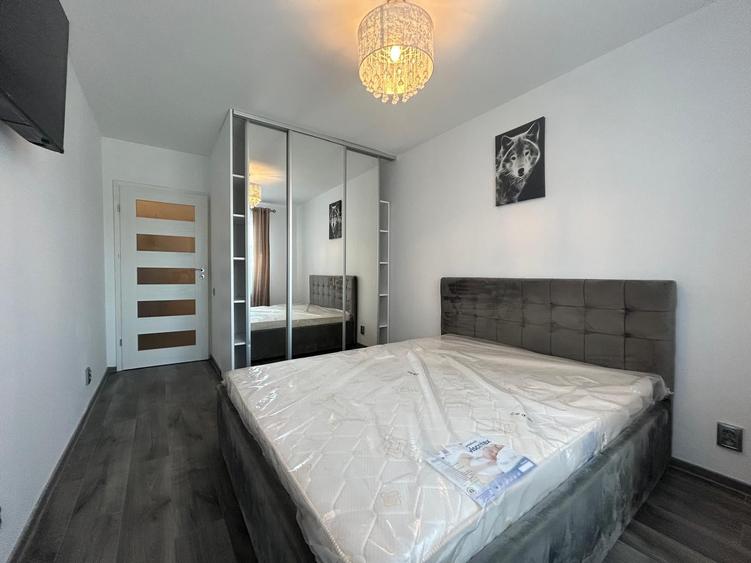 Apartament cu 2 camere semidecomandat, mobilat în Dâmbul Rotund