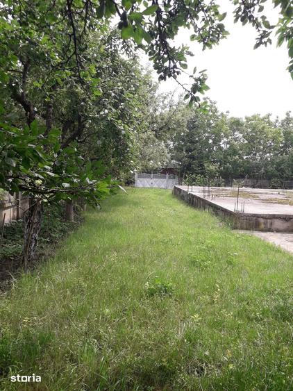 Teren de 1150 mp, în Podu Roș