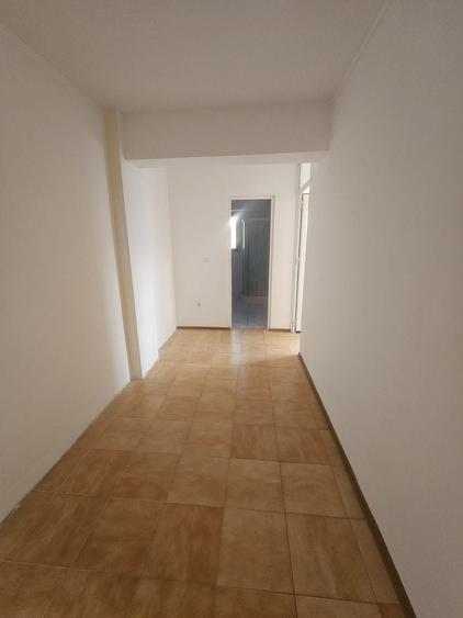 Garsonieră decomandată în Trivale