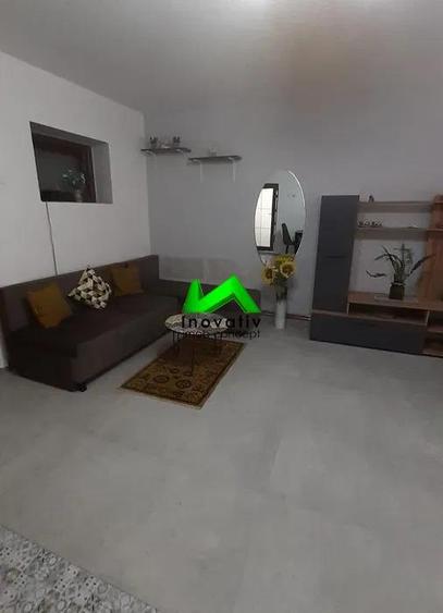 Apartament cu 2 camere decomandat, mobilat în Central