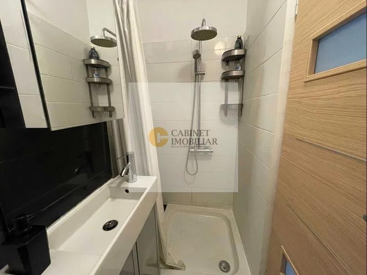 Apartament cu 2 camere decomandat, mobilat în Sala Palatului