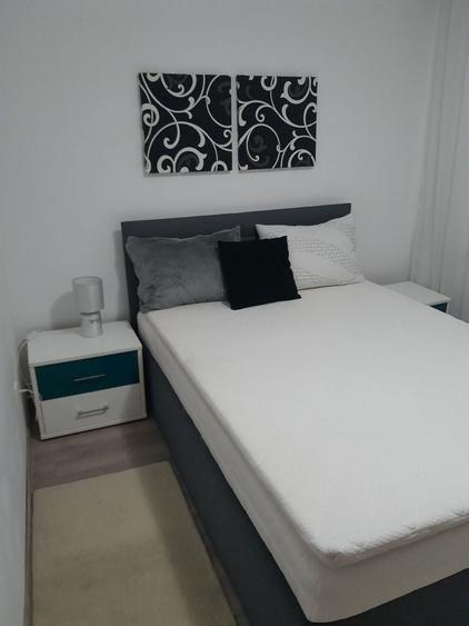 Apartament cu 2 camere semidecomandat, mobilat în Complex Studențesc