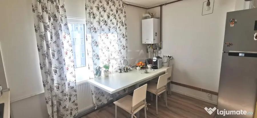 Apartament cu 2 camere decomandat în Doamna Ghica