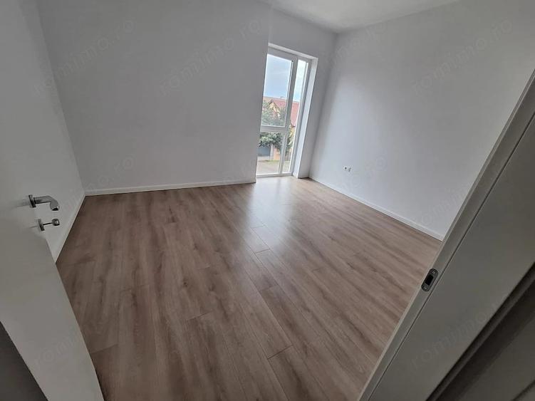 Apartament cu 2 camere decomandat în Torontalului