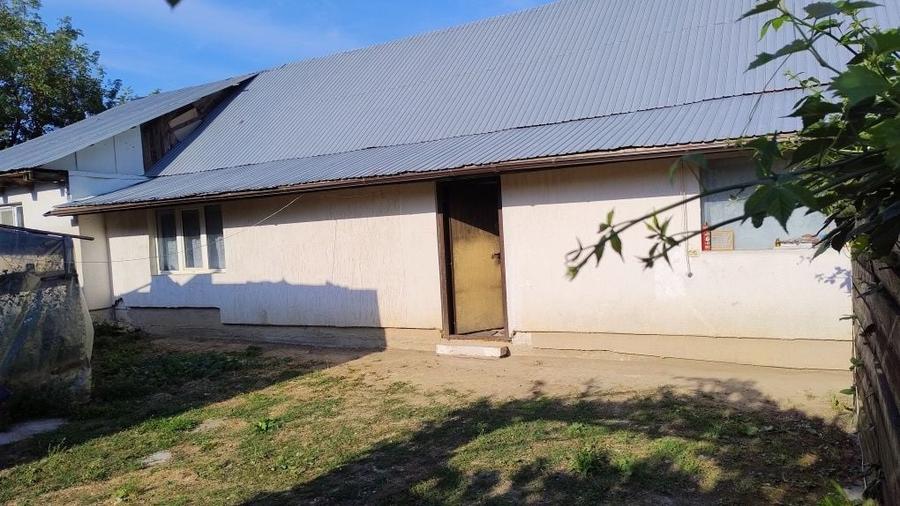 Casă cu 3 camere în Zizinca