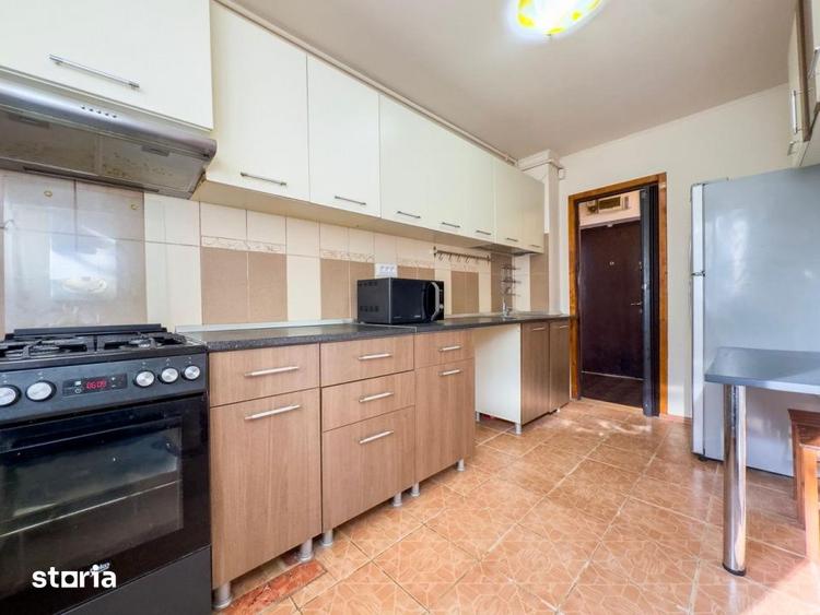 Apartament cu 4 camere decomandat, mobilat în Tomis Nord