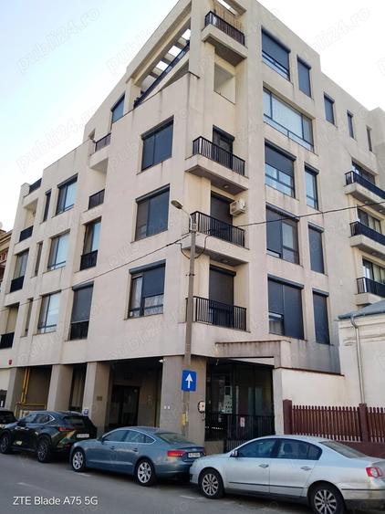 Apartament cu 2 camere semidecomandat în Cișmigiu