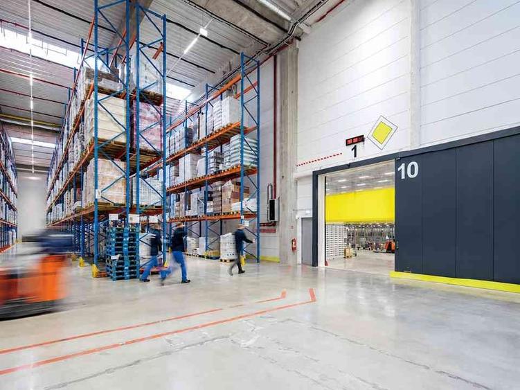 Spațiu industrial, de 118,195 mp, în Ștefăneștii de Jos