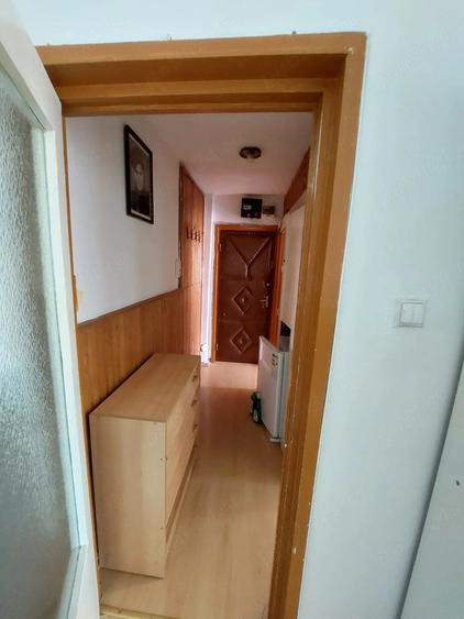 Apartament cu 2 camere semidecomandat în Aurel Vlaicu