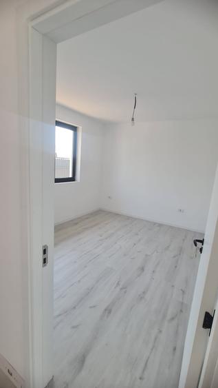 Casă cu 4 camere cu Teren 340 Mp în Berceni