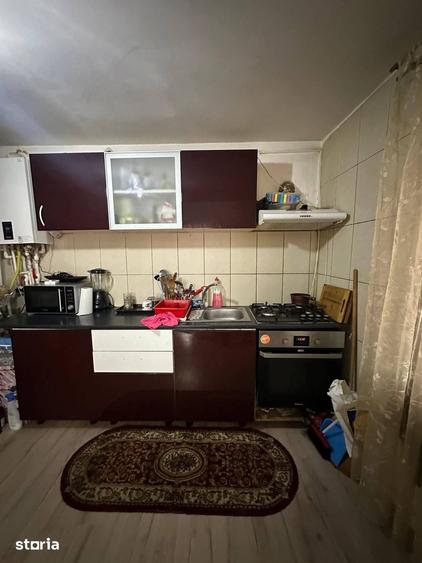 Casă cu 6 camere cu Teren 300 Mp în Central
