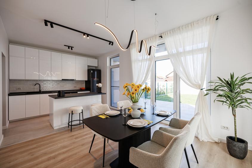 Duplex cu 4 camere cu Canalizare în Dumbrăvița