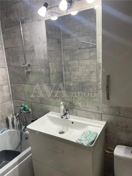 Apartament cu 2 camere decomandat în Energiei