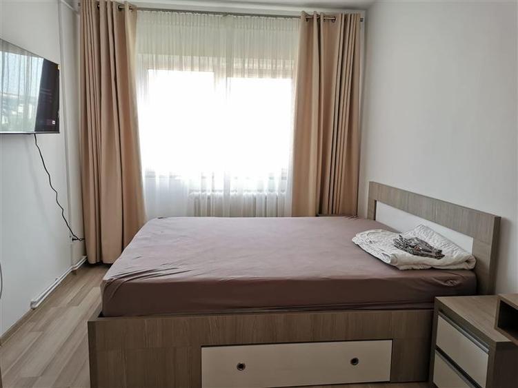 Apartament 2 camere, decomandat, renovat - Podu Ros - 1