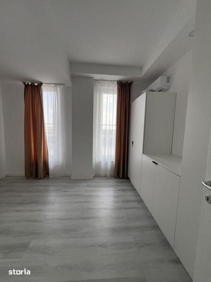 Apartament cu 4 camere în Pipera