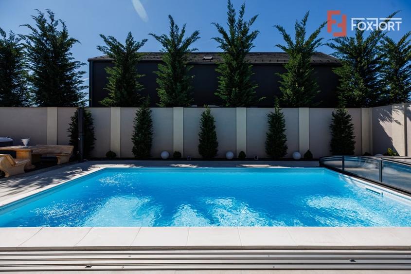 Casă individuală cu 6 camere cu Piscina în Moșnița Nouă