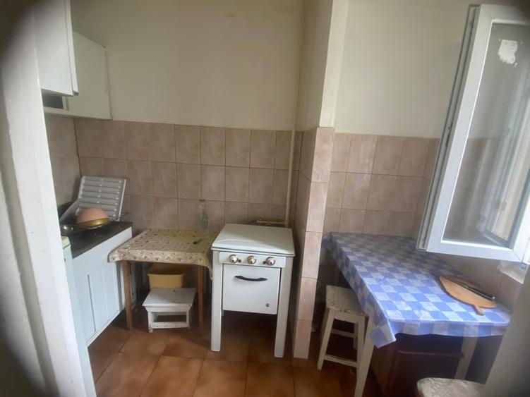 Garsonieră nedecomandată în Teiul Doamnei