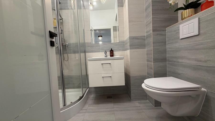 Apartament cu 2 camere decomandat în Arcu
