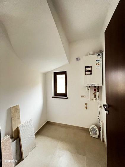 Casă cu 4 camere cu Teren 306 Mp în Central