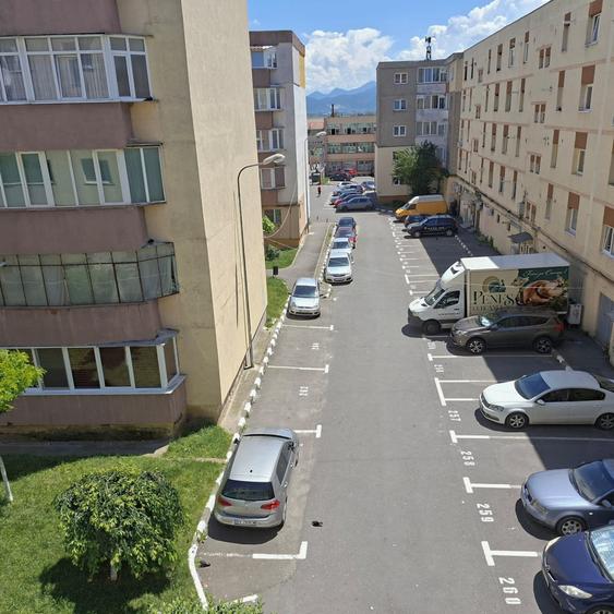 DE INCHIRIAT - Apartament 2 camere, Liliacului -Codlea - 9