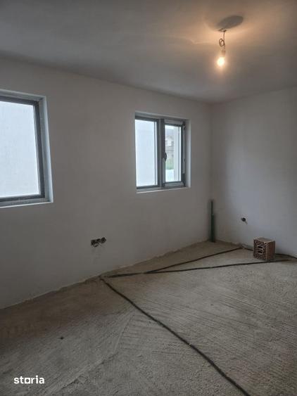 Casă cu 4 camere cu Teren 520 Mp în Central