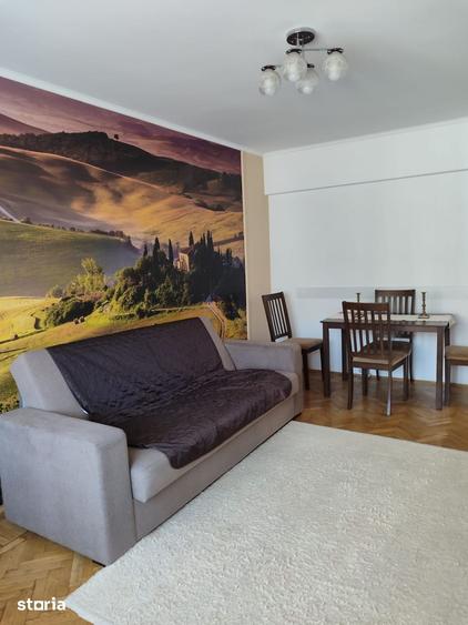 Apartament cu 3 camere decomandat în Obor