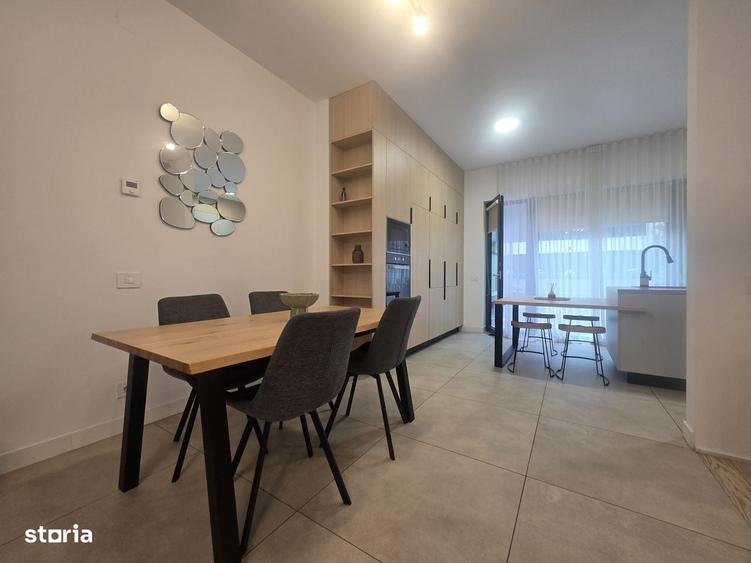 Casă cu 4 camere în Central