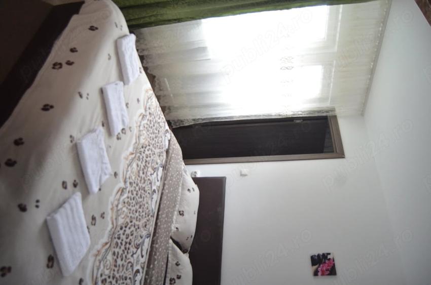 Casă cu 5 camere cu Teren 186 Mp în Valea Alba