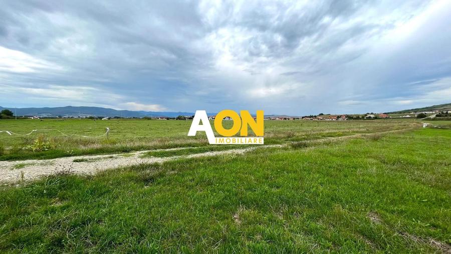 Teren Construcții intravilan de 4200 mp, în Ciugud